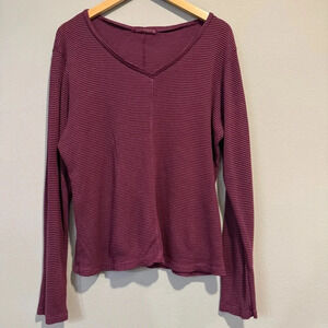 Cut Loose Tee Long Sleeve V Neck Textured XL Burgundy